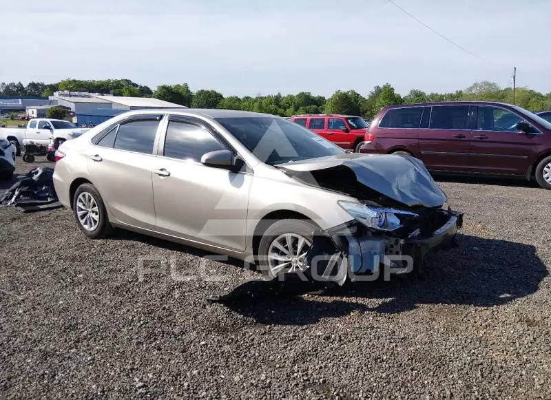 2017 Toyota CAMRY фото