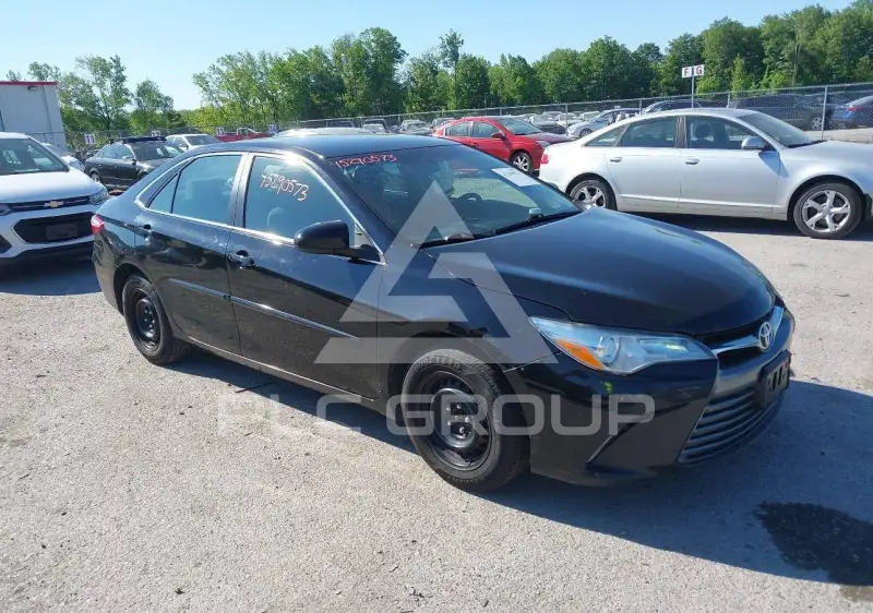 2017 Toyota CAMRY фото