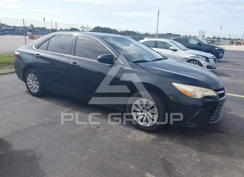 2017 Toyota CAMRY фото