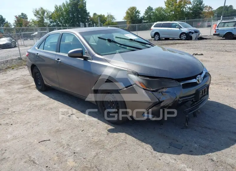 2017 Toyota CAMRY фото