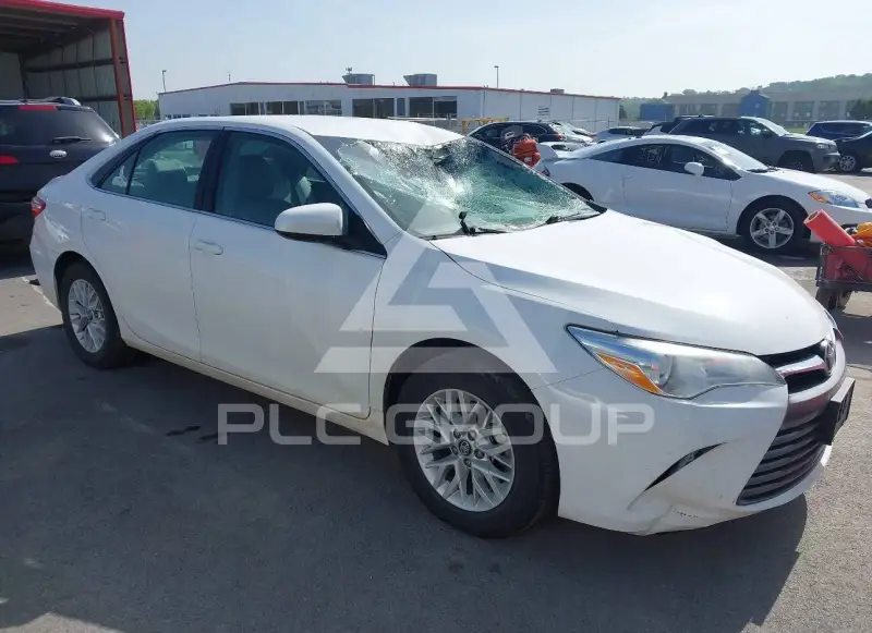 2017 Toyota CAMRY фото