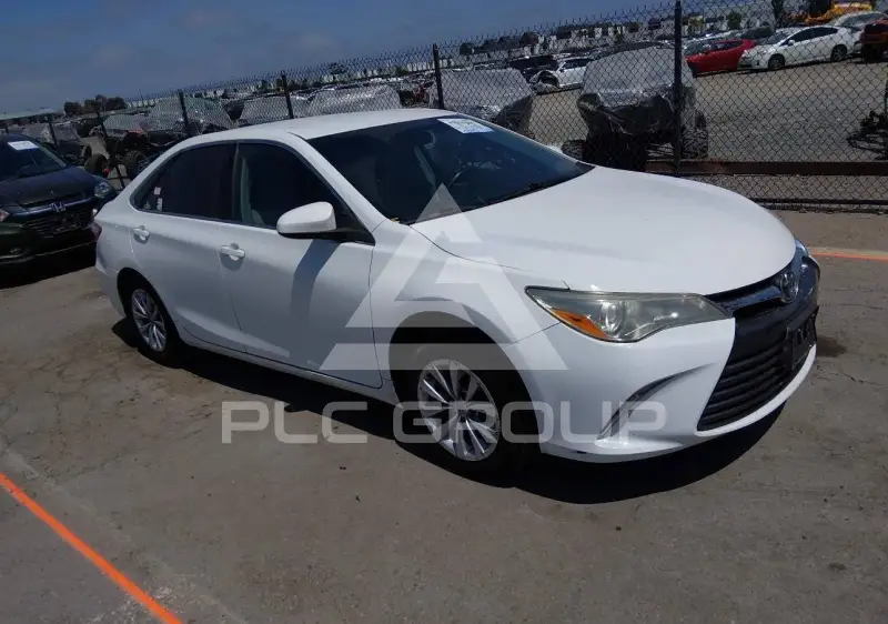 2017 Toyota CAMRY фото