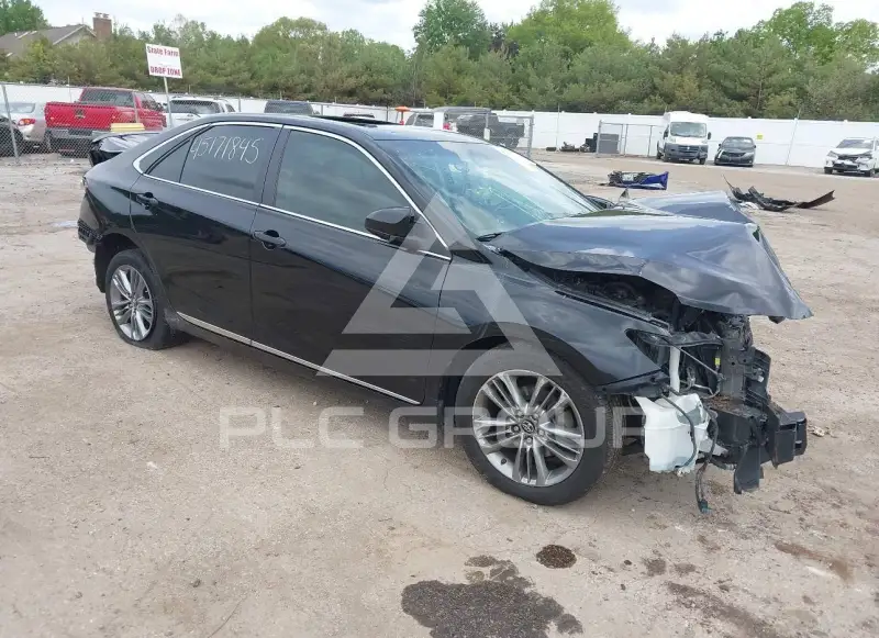 2017 Toyota CAMRY фото