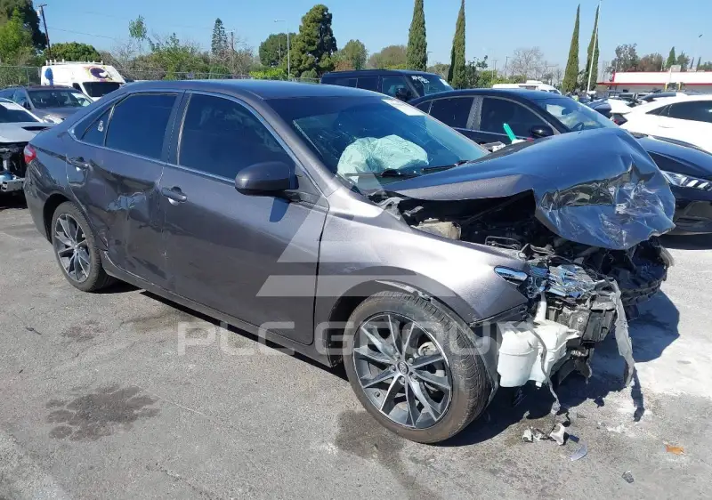 2017 Toyota CAMRY фото