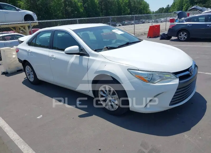 2017 Toyota CAMRY фото