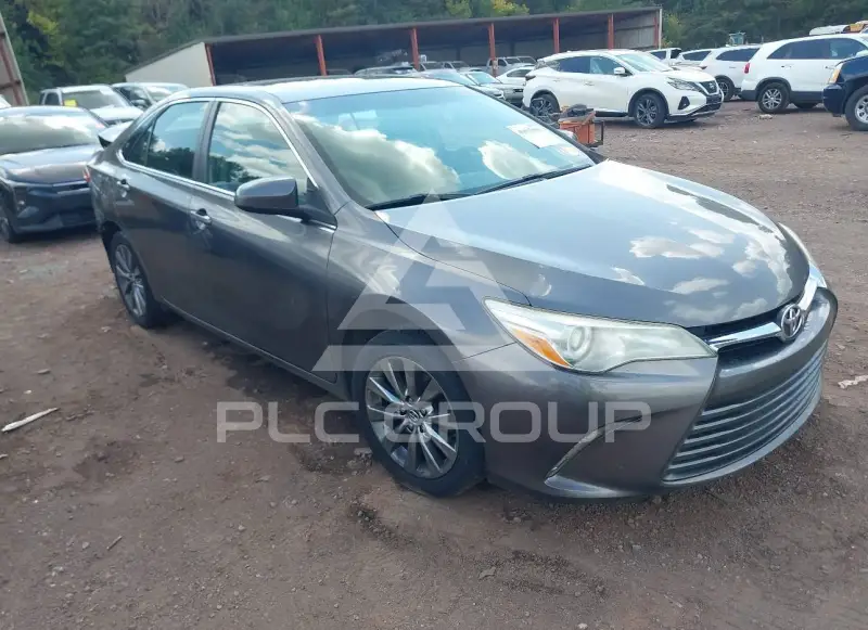 2017 Toyota CAMRY фото