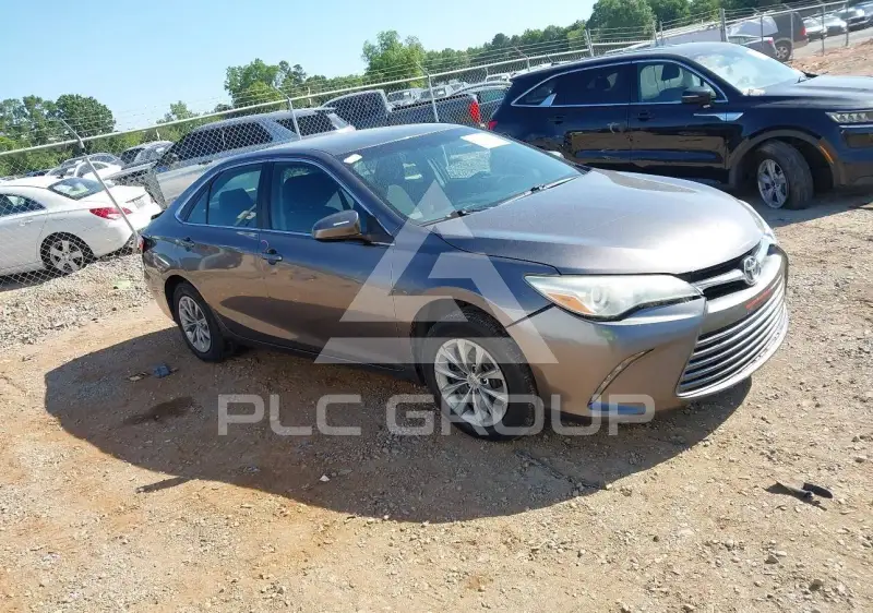 2017 Toyota CAMRY фото