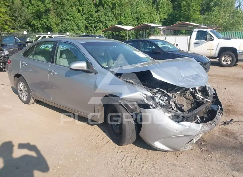 2017 Toyota CAMRY фото