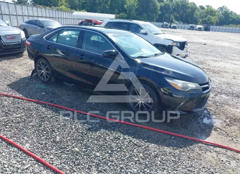 2017 Toyota CAMRY фото