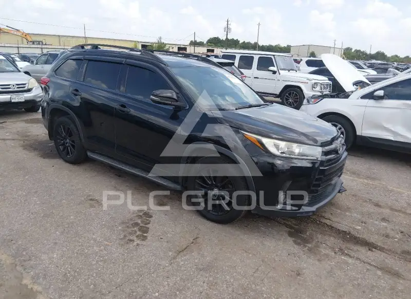2017 Toyota Highlander фото
