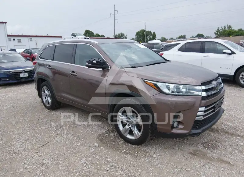 2017 Toyota Highlander фото