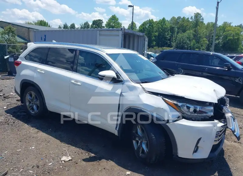 2017 Toyota Highlander фото