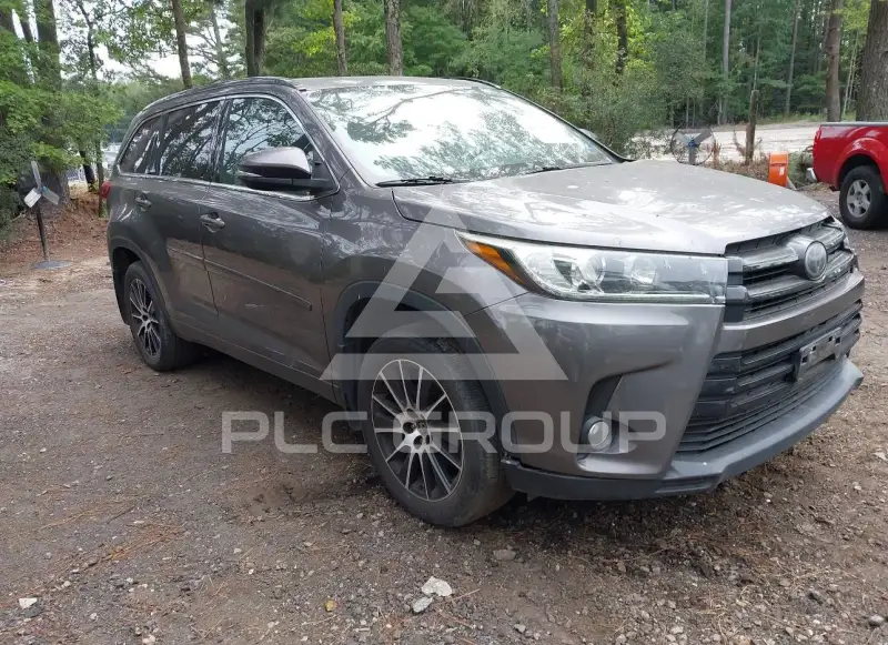 2017 Toyota Highlander фото