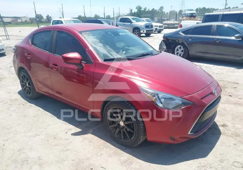 2017 Toyota YARIS фото
