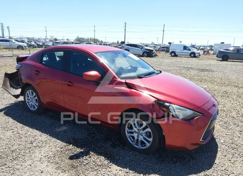 2017 Toyota YARIS photo