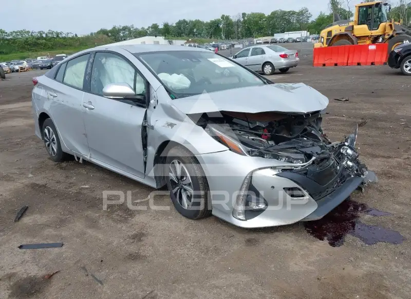 2017 Toyota PRIUS photo
