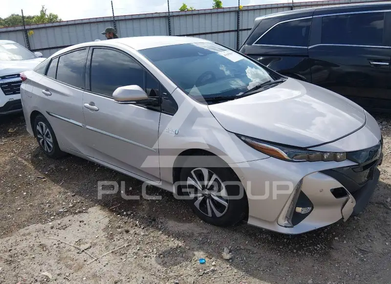2017 Toyota PRIUS photo