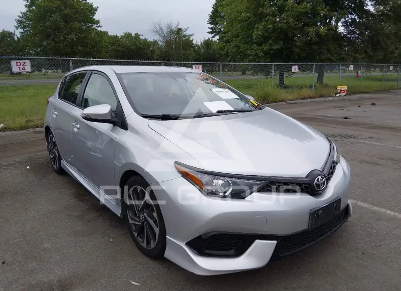 2017 Toyota COROLLA фото