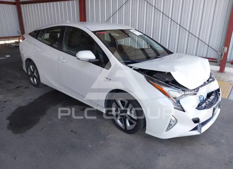 2017 Toyota PRIUS photo