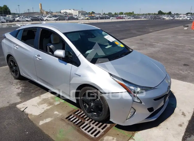 2017 Toyota PRIUS фото