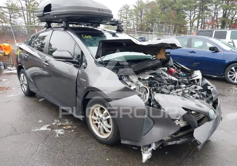2017 Toyota PRIUS photo