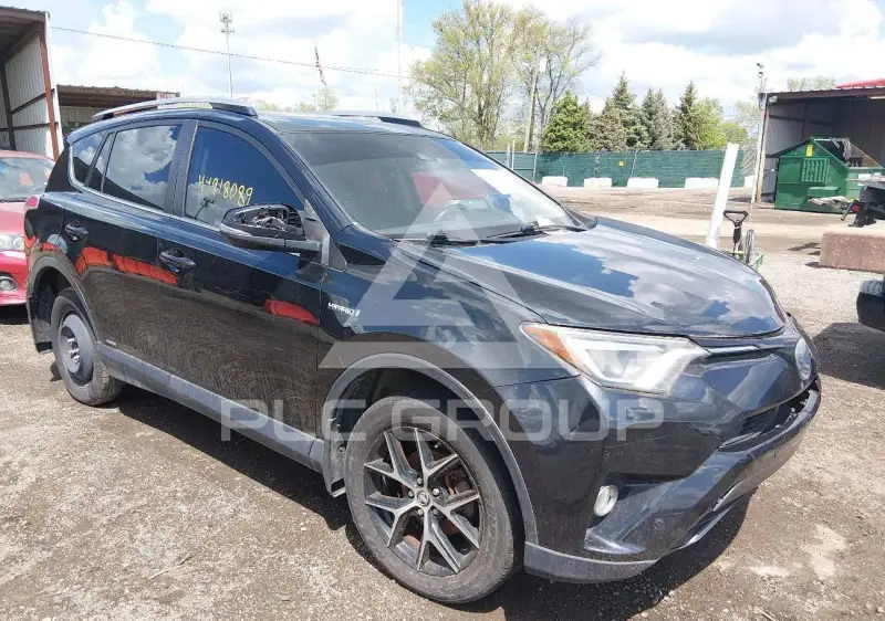 2017 Toyota RAV4 фото