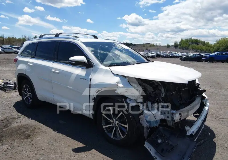 2017 Toyota Highlander фото