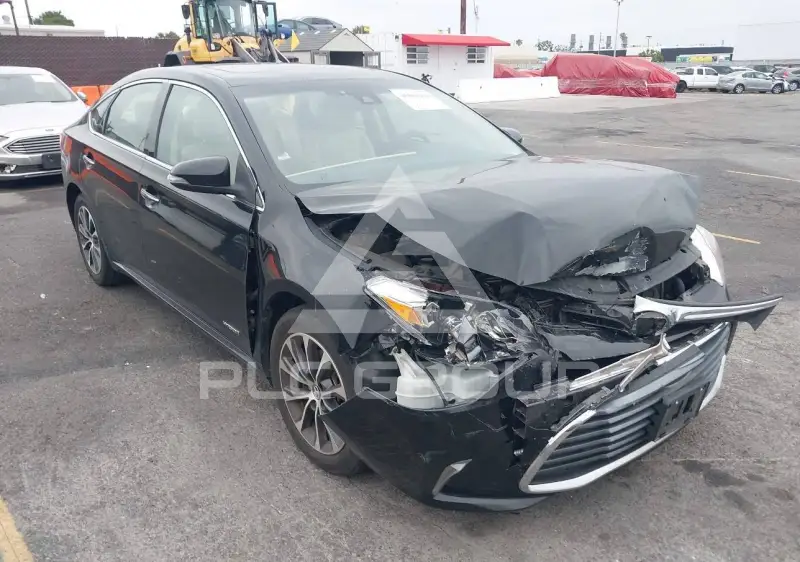 2017 Toyota AVALON фото