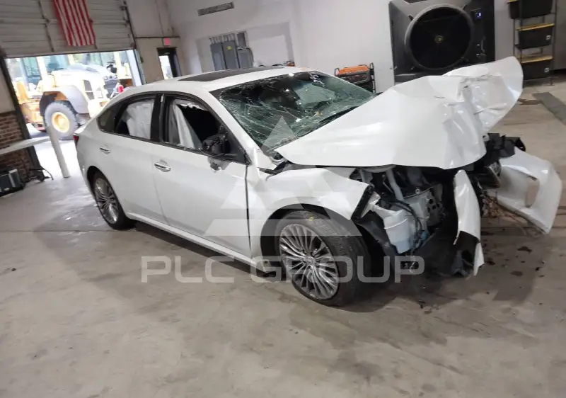 2017 Toyota AVALON фото
