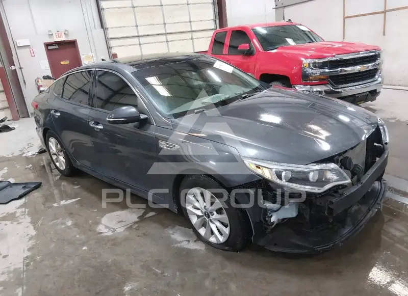 2017 KIA Optima фото