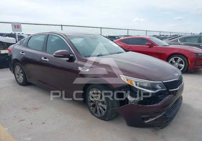 2017 KIA Optima фото