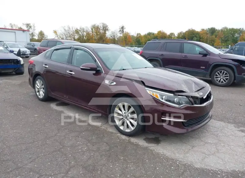 2017 KIA Optima фото