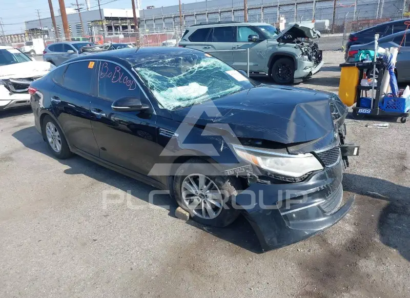 2017 KIA Optima photo