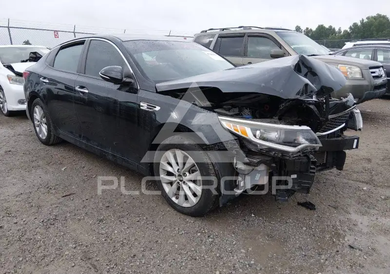2017 KIA Optima фото