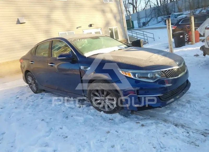 2017 KIA Optima photo