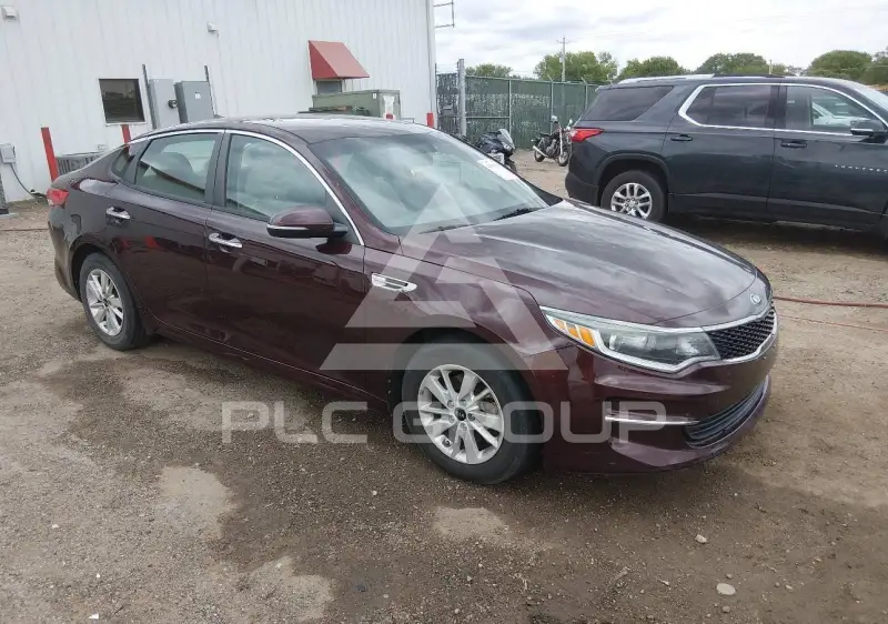 2017 KIA Optima фото