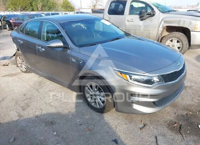 2017 KIA Optima photo
