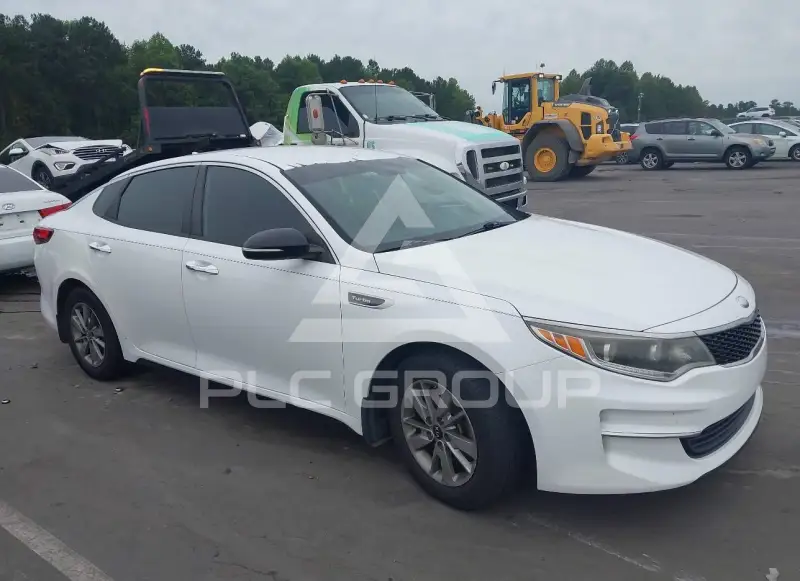 2017 KIA Optima фото