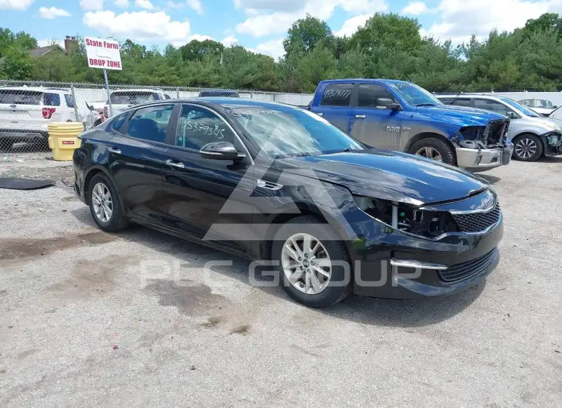 2017 KIA Optima фото