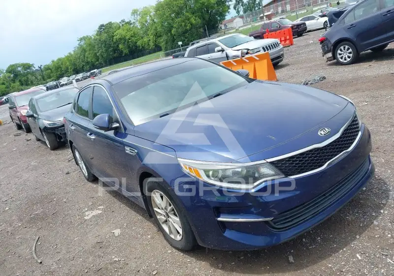 2017 KIA Optima photo