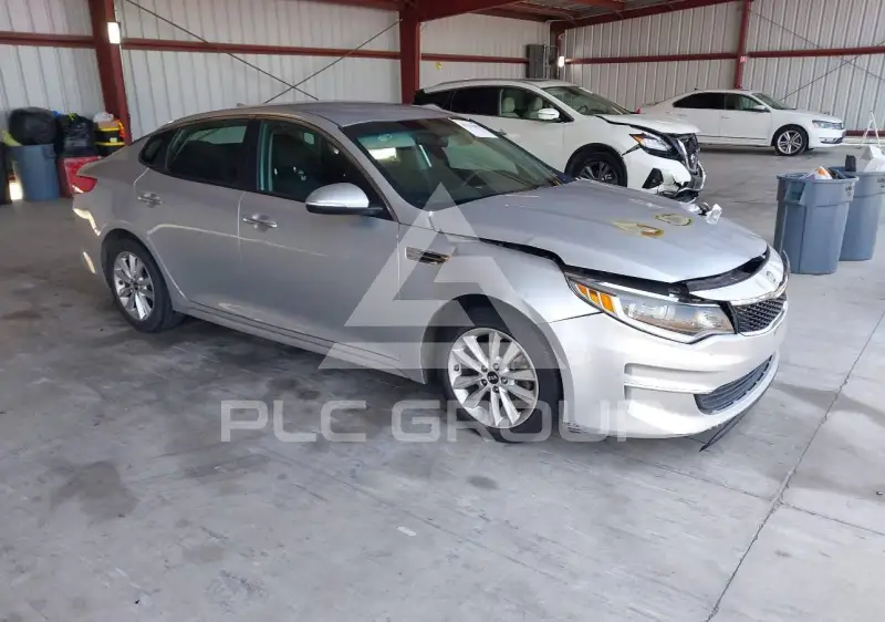 2017 KIA Optima фото