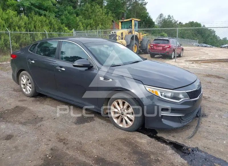 2017 KIA Optima photo