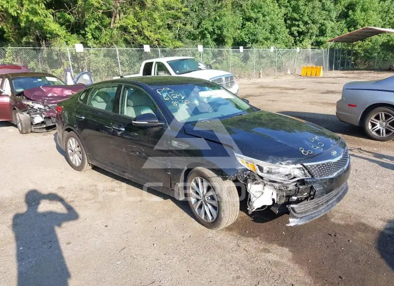 2017 KIA Optima фото