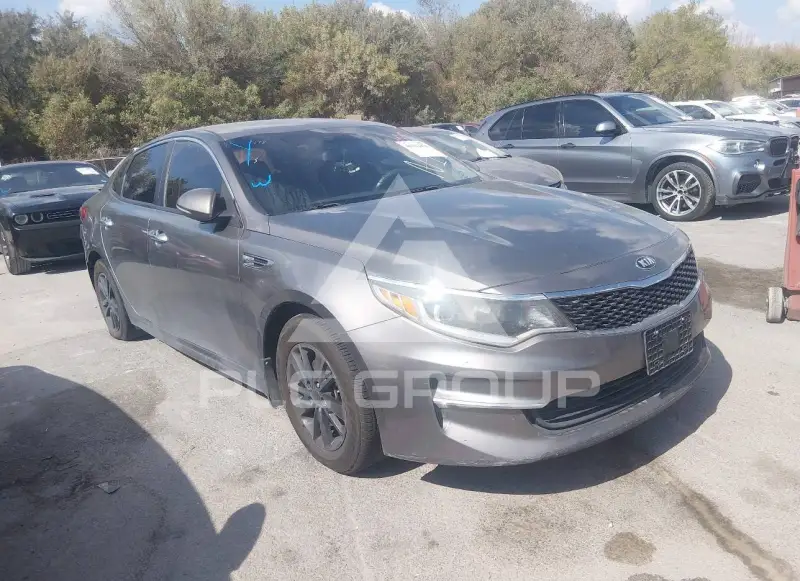 2017 KIA Optima фото