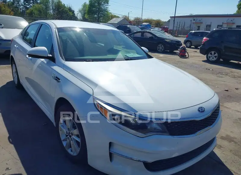 2017 KIA Optima фото
