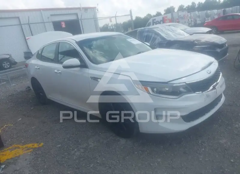 2017 KIA Optima фото