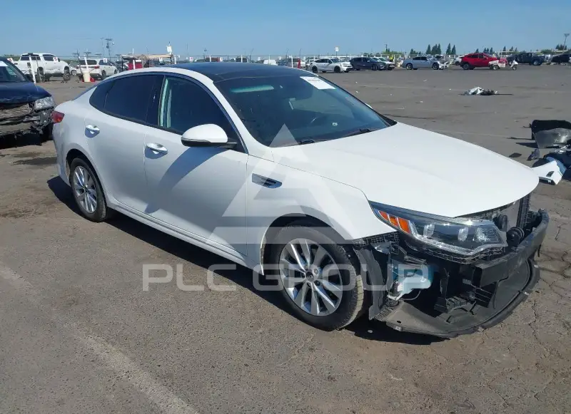 2017 KIA Optima фото