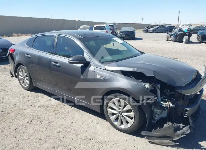 2017 KIA Optima фото