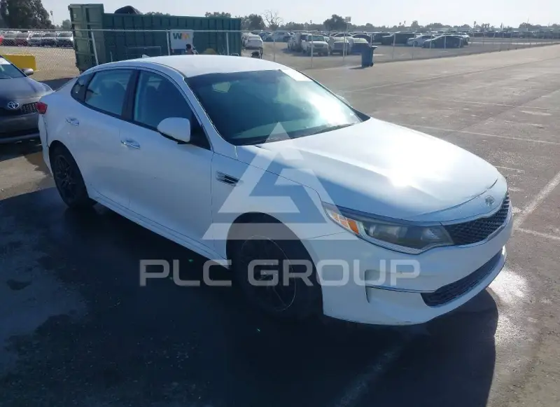 2017 KIA Optima photo