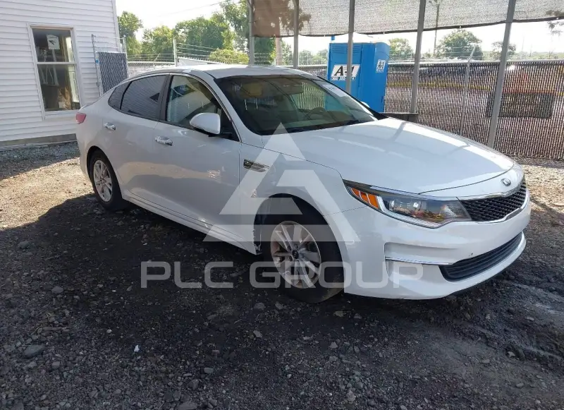 2017 KIA Optima фото